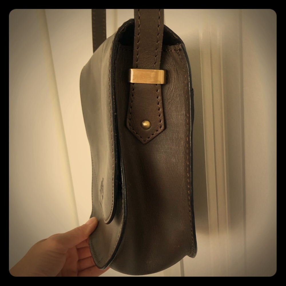 Vintage style shoulder bag.